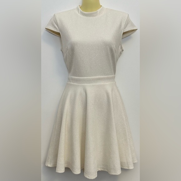 City Studio Sparkly White Capsleeve Mini Dress size 5 - Picture 1 of 9